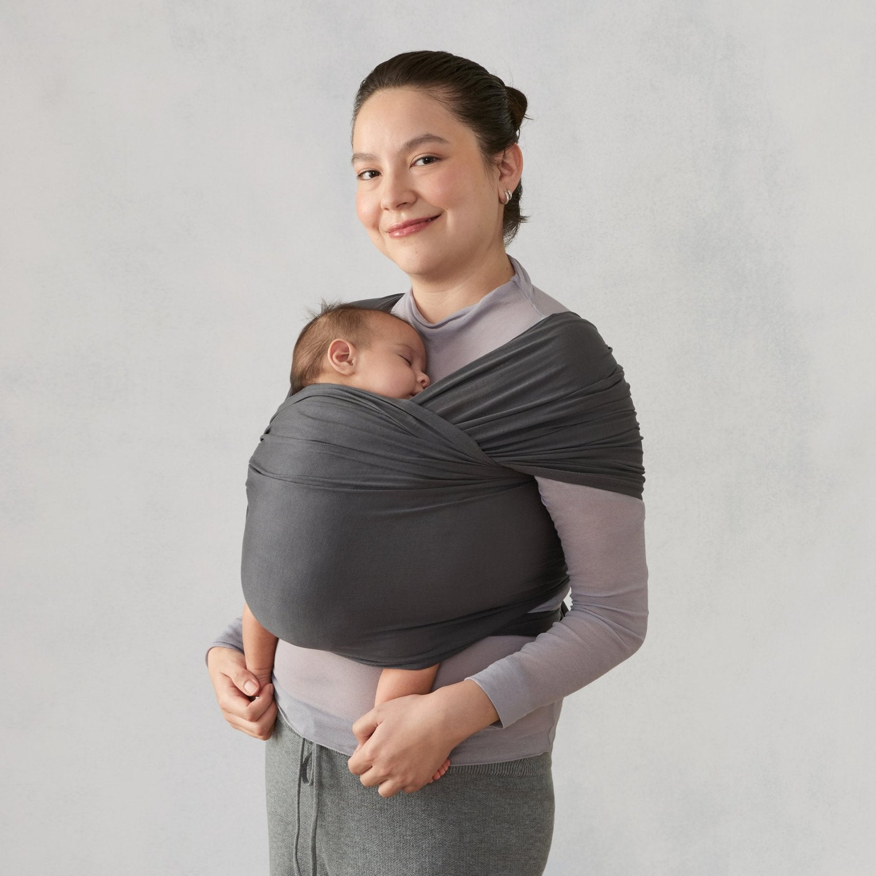 Ergobaby® Aura Wrap Sustainable Knit Soft Black – Evitas