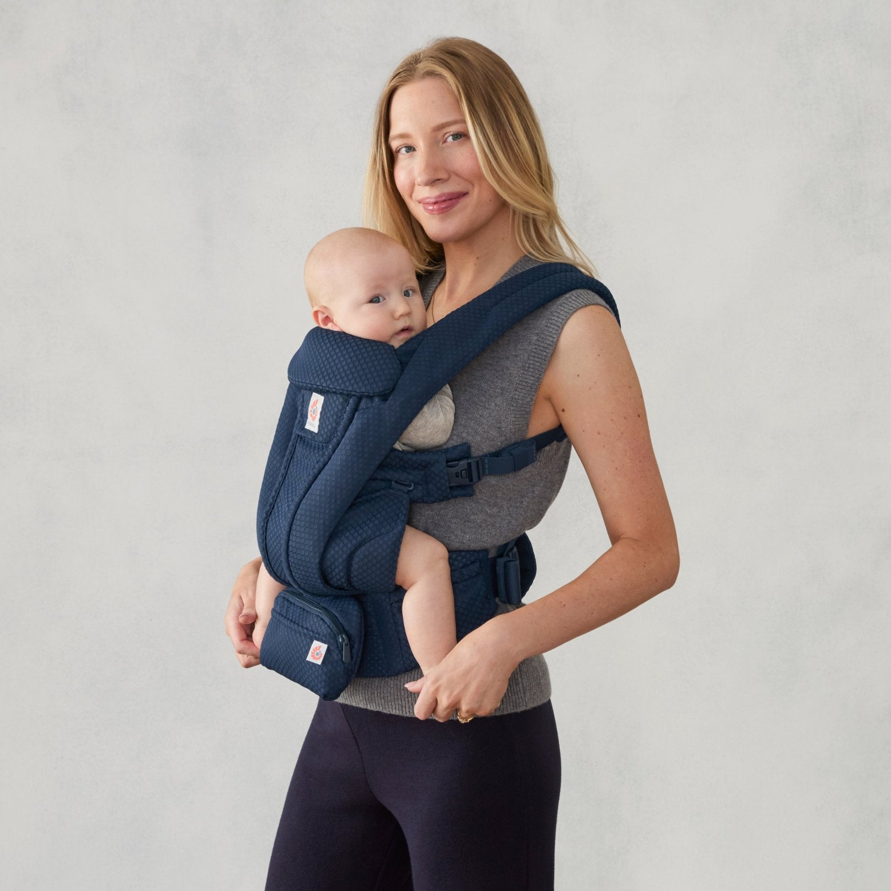 Ergobaby® Omni Deluxe Mesh Midnight Blue Carrier – Evitas