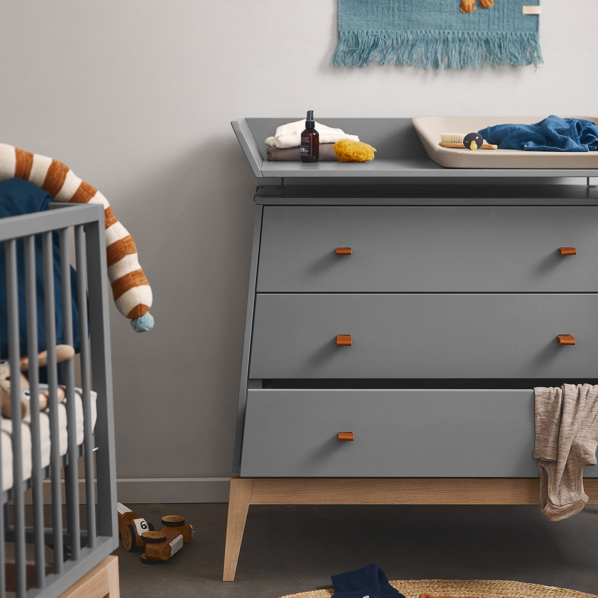 Leander® Predalnik Luna™ White/Oak Leander