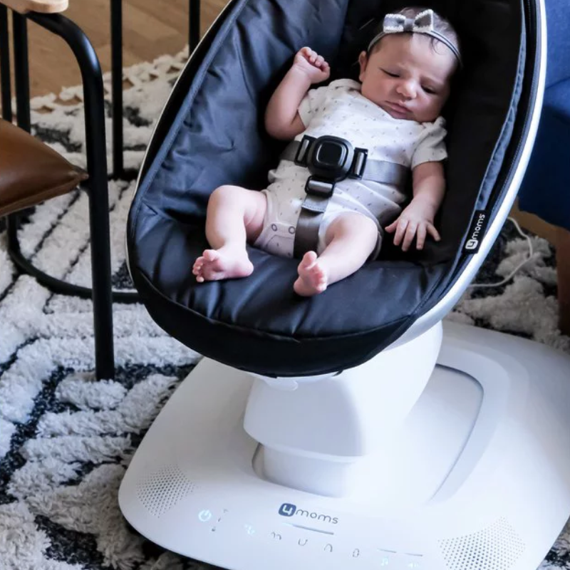 4Moms® Gugalnik MamaRoo 5.0 Classic Black 4moms