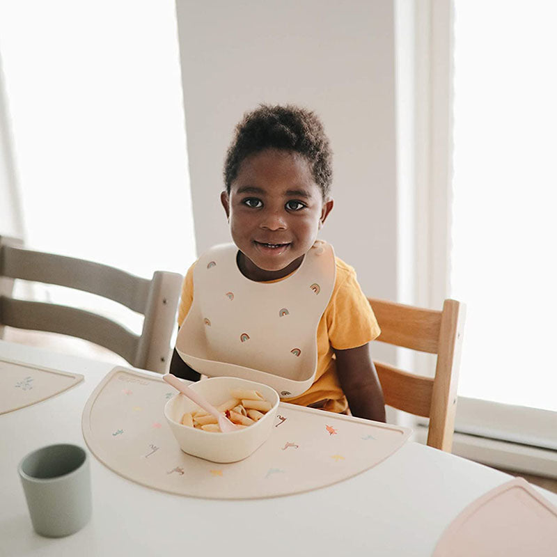 Mushie® Silikonski slinček Cambridge Blue Mushie