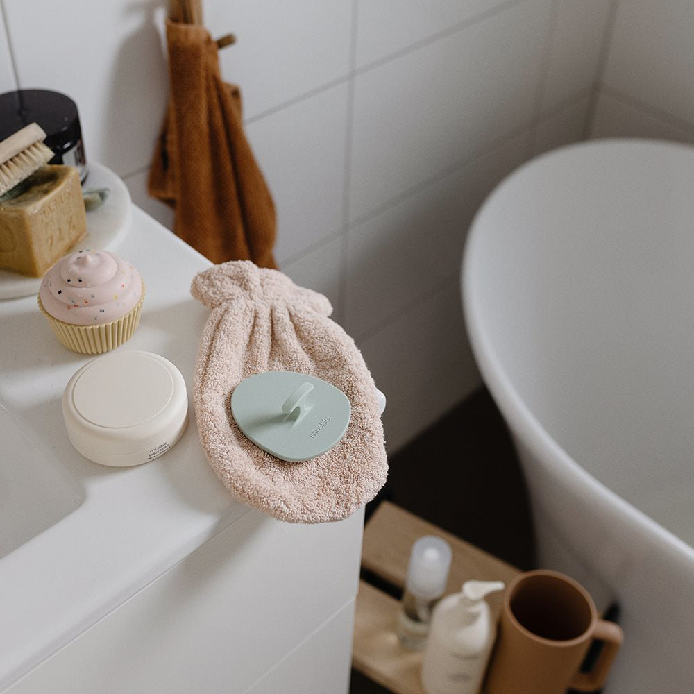 Mushie® Silikonska krtača za odstranjevanje lusk 2 kosa Tradewinds/Periwinkle Mushie