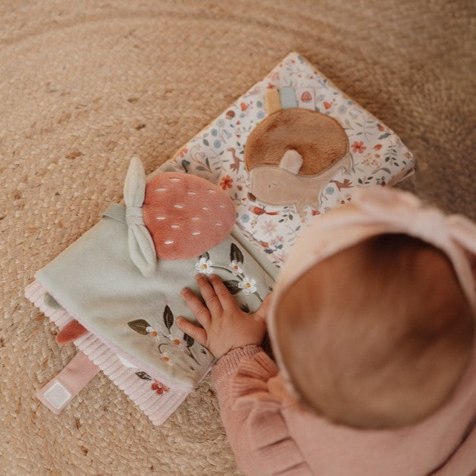 Little Dutch® Aktivnostna knjigica Fairy Garden Little Dutch