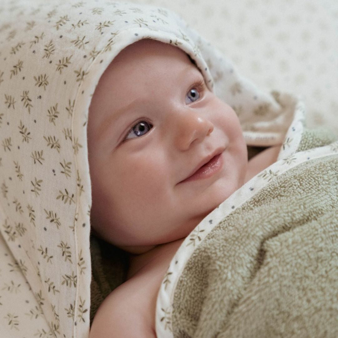 Little Dutch® Brisača s kapuco Blueberry Leaves 75x75 Little Dutch