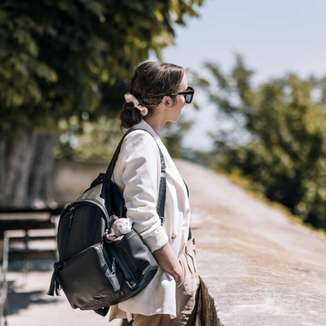 FreeON® Previjalni nahrbtnik Glamour Grey FreeON