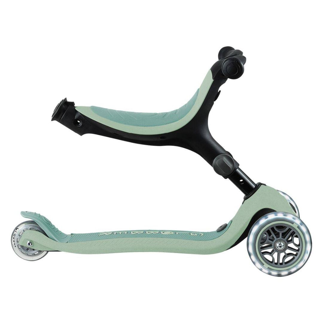 Globber® Zložljivi otroški skiro GO UP Active ECO s svetlečimi kolesi Pistachio Globber