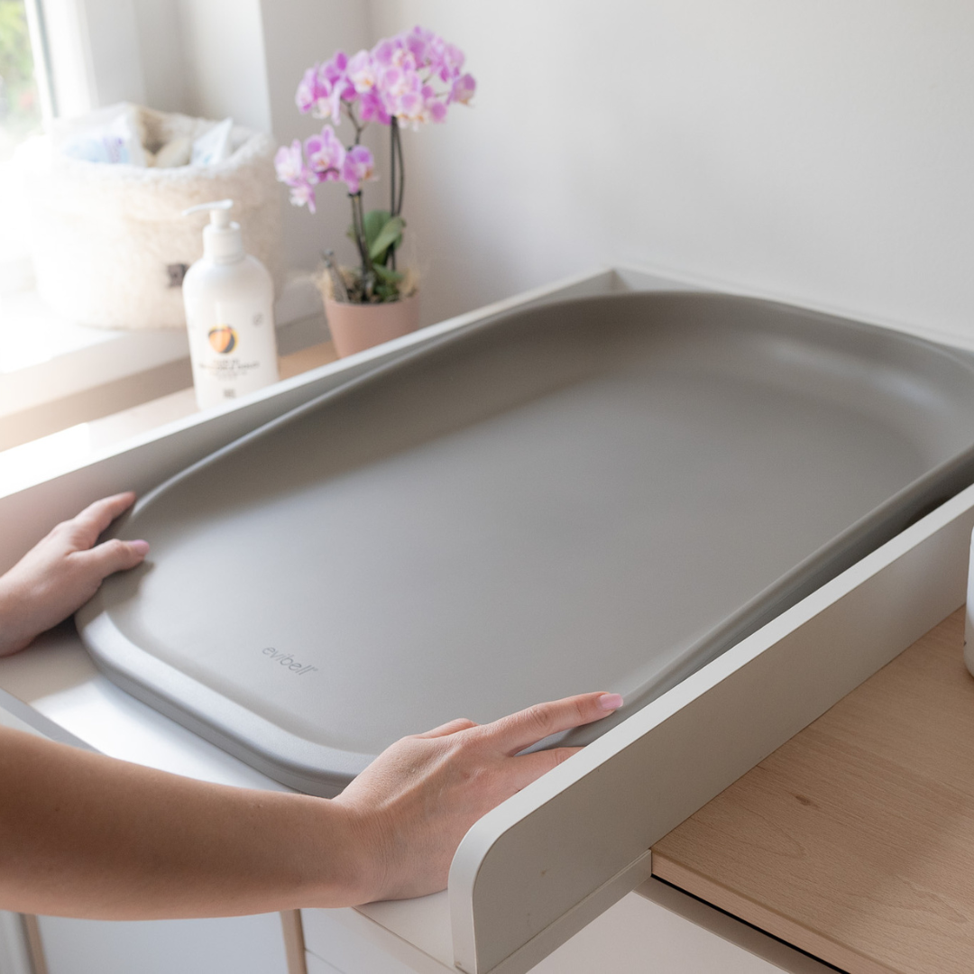 Evibell® Previjalna podloga iz PUR pene Taupe Evibell