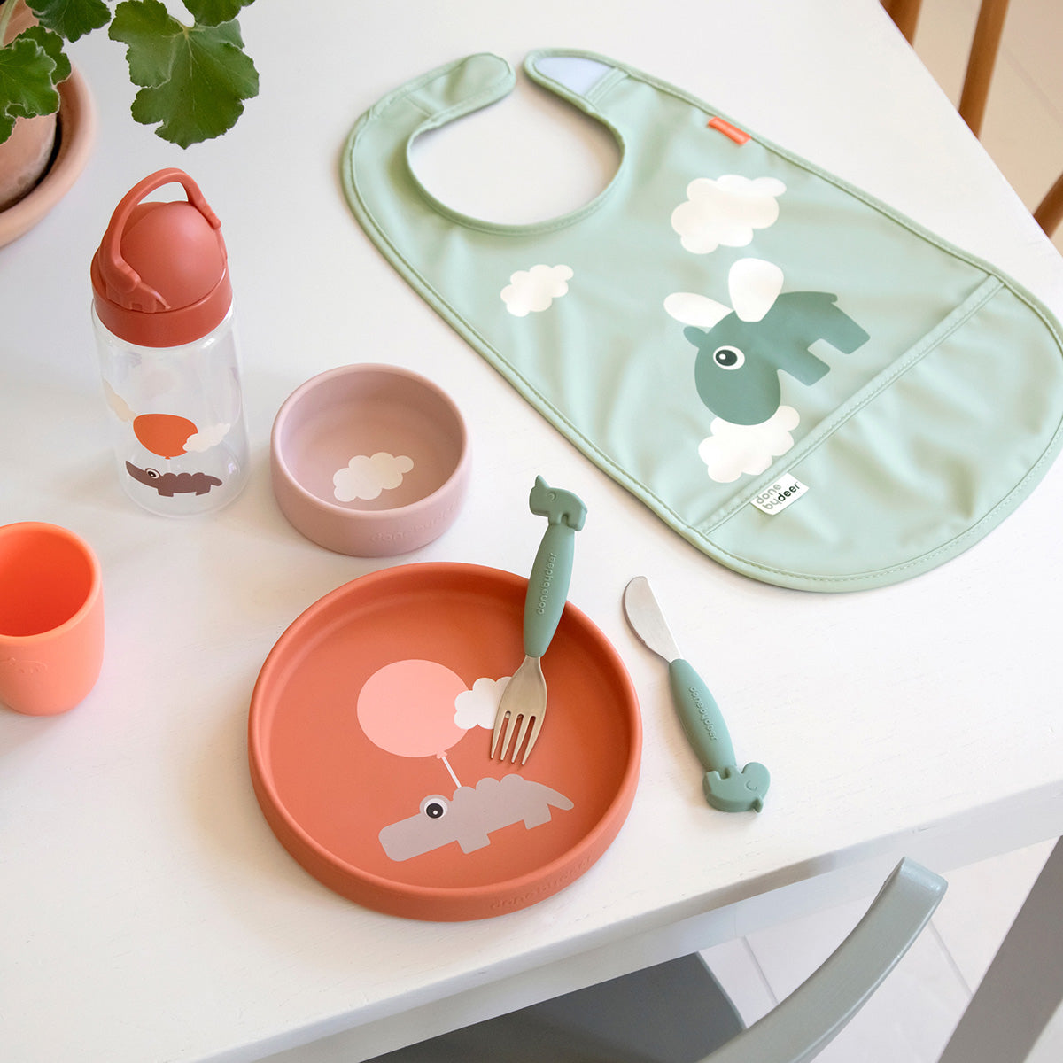 Done by Deer® Slinček Happy Clouds Green Done by Deer