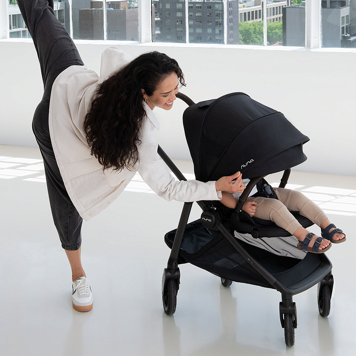 Nuna® Otroški voziček Swiv™ Thunder Nuna