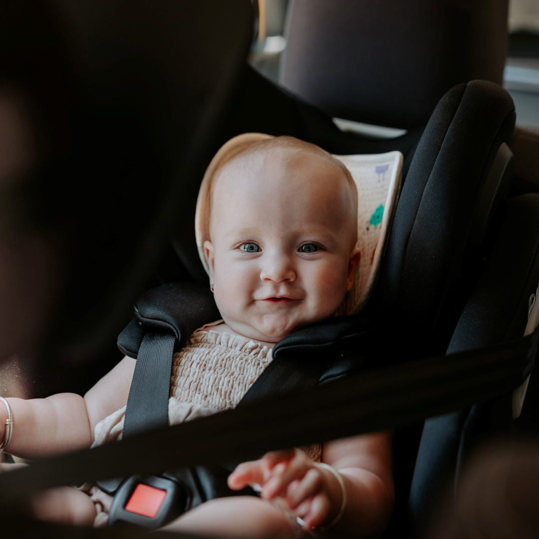 AeroMoov® Zračna podloga za avtosedež Skupina 1 (0-18 kg) Funny Shapes AeroMoov