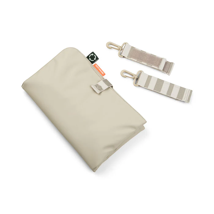 Done by Deer® Previjalna torba Quilted Sand Done by Deer