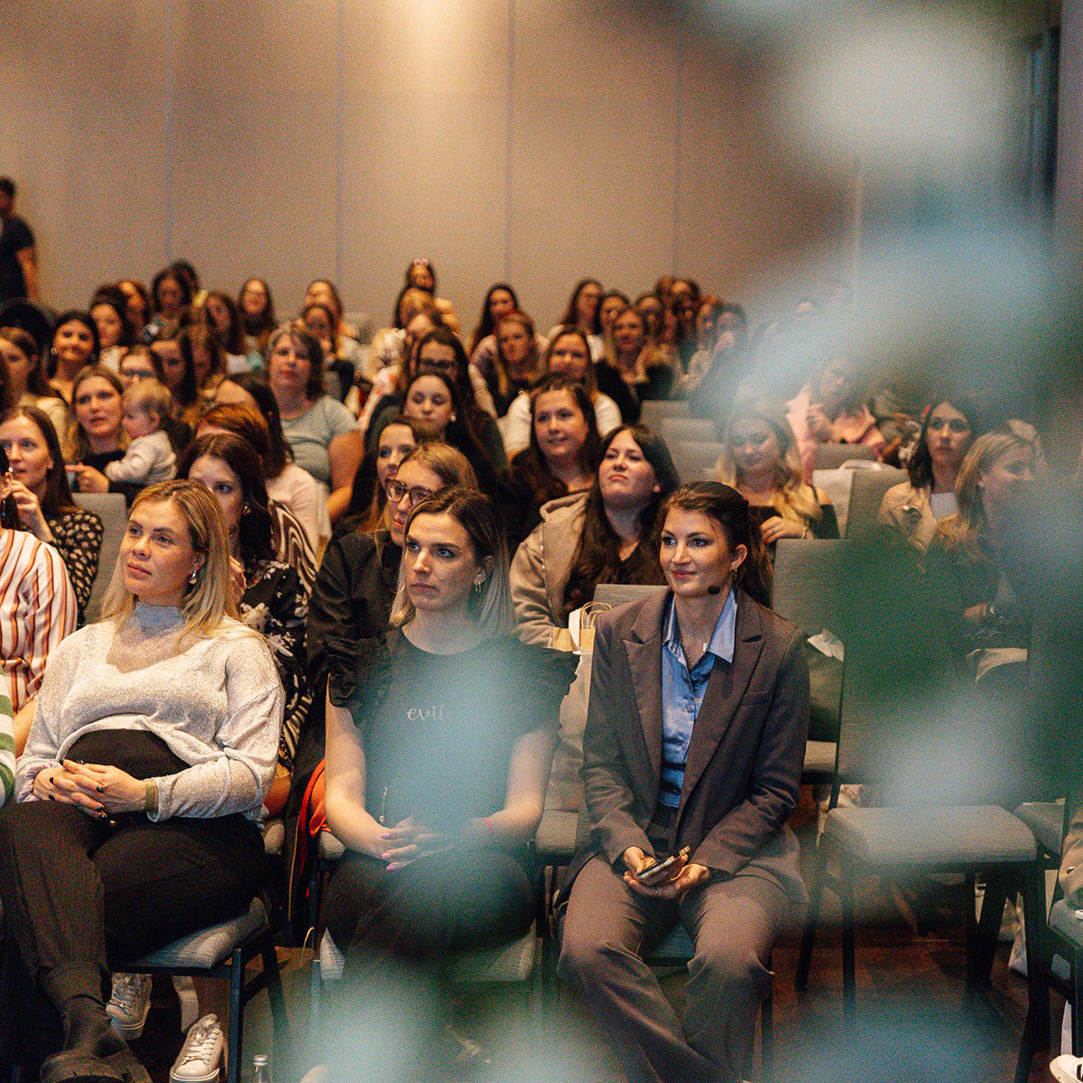 Vstopnica za dogodek 2026 - Starševstvo brez popolnosti, z več razumevanja Evitas