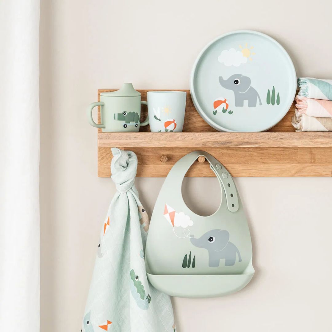 Done by Deer® Otroški krožnik Stick&Stay Playground Blue Done by Deer