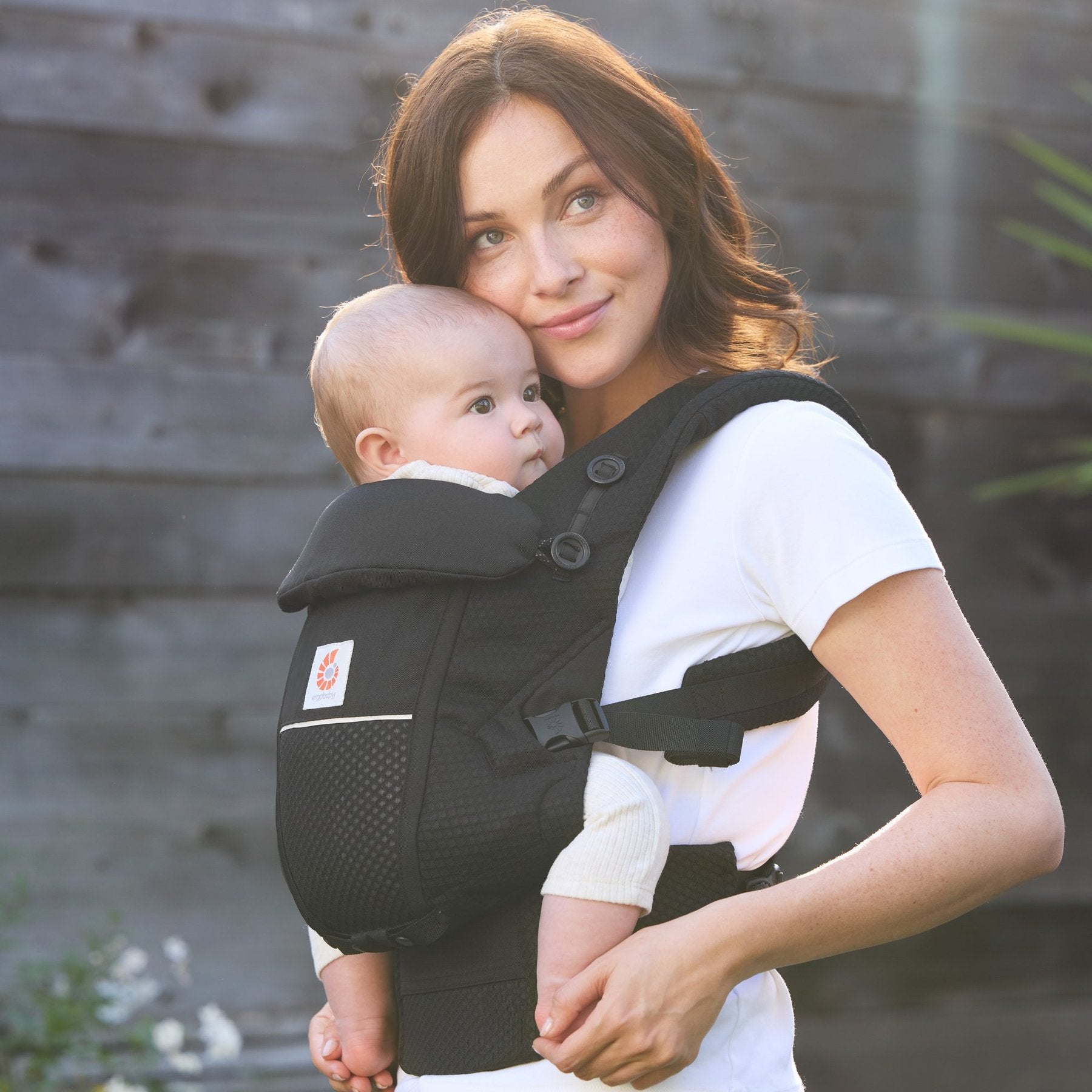 Ergobaby® Nosilka Adapt Soft Flex Mesh Onyx Black