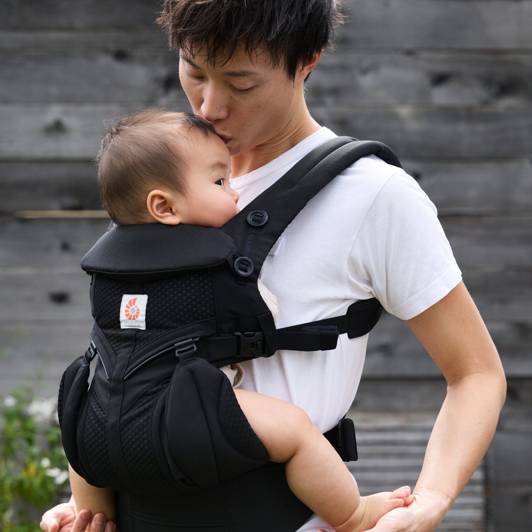 Ergobaby® Baby Carrier Omni Classic Mesh Onyx Black