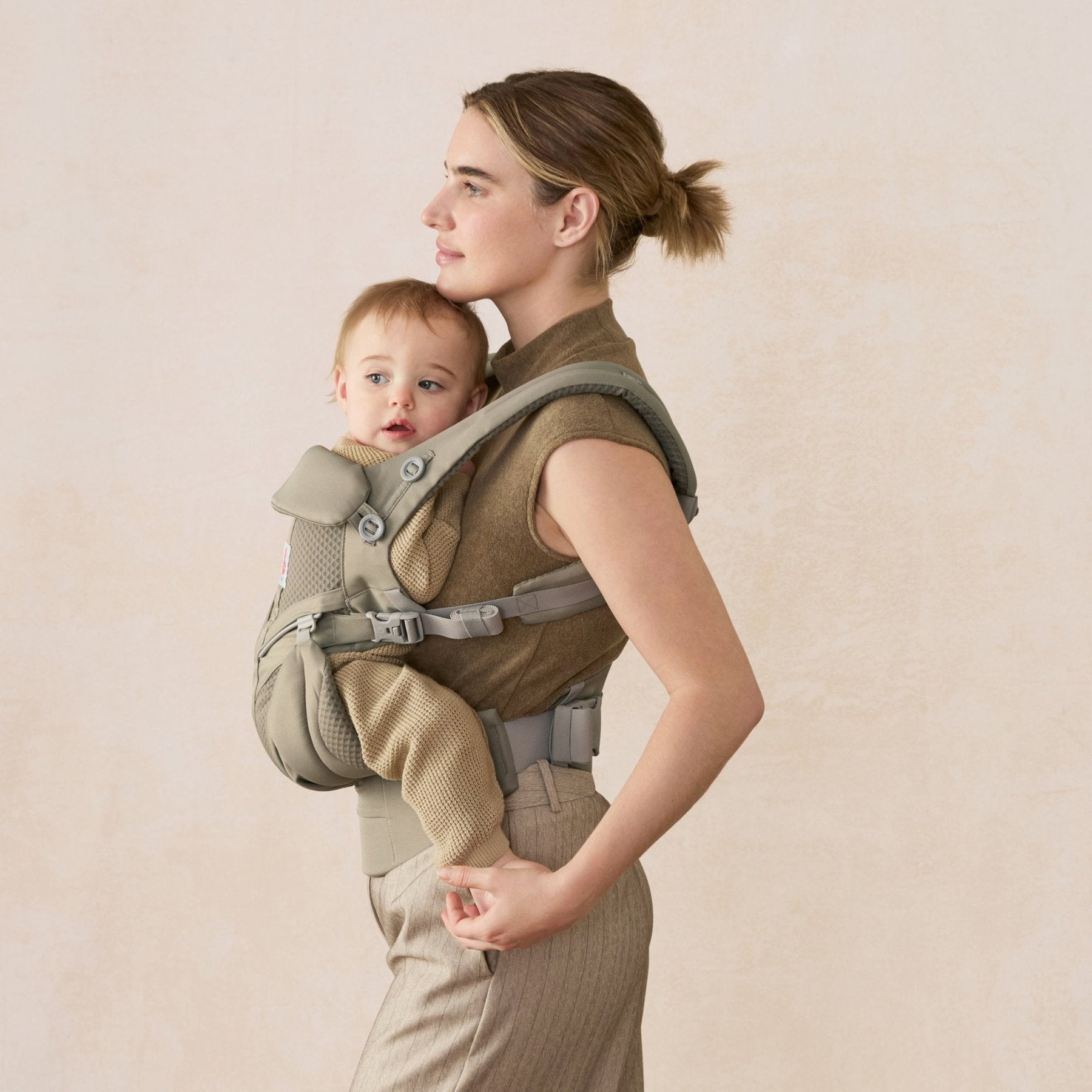 Ergobaby® Baby Carrier Omni Classic Mesh Soft Olive