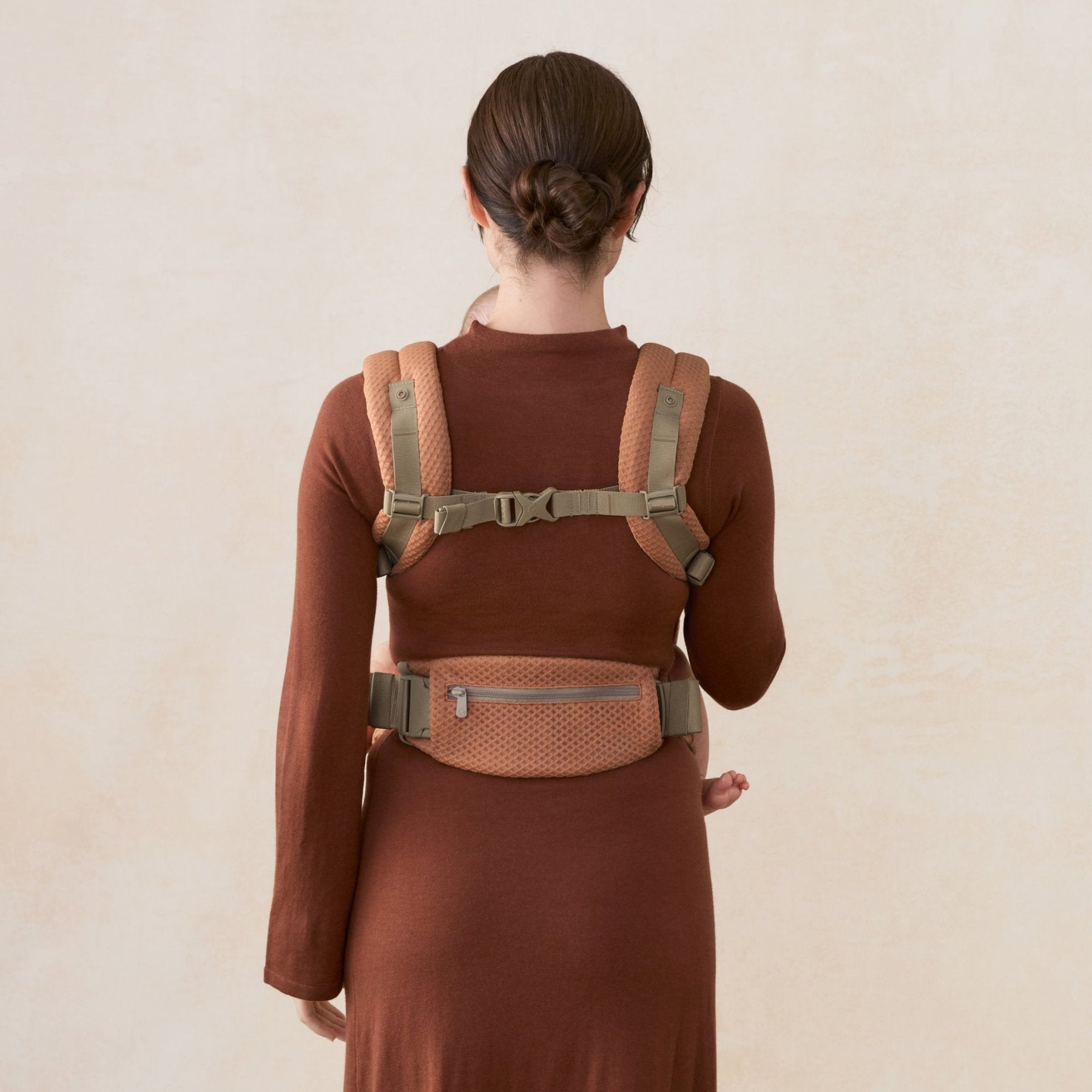 Ergobaby® Carrier Omni Deluxe Mesh Canyon Clay