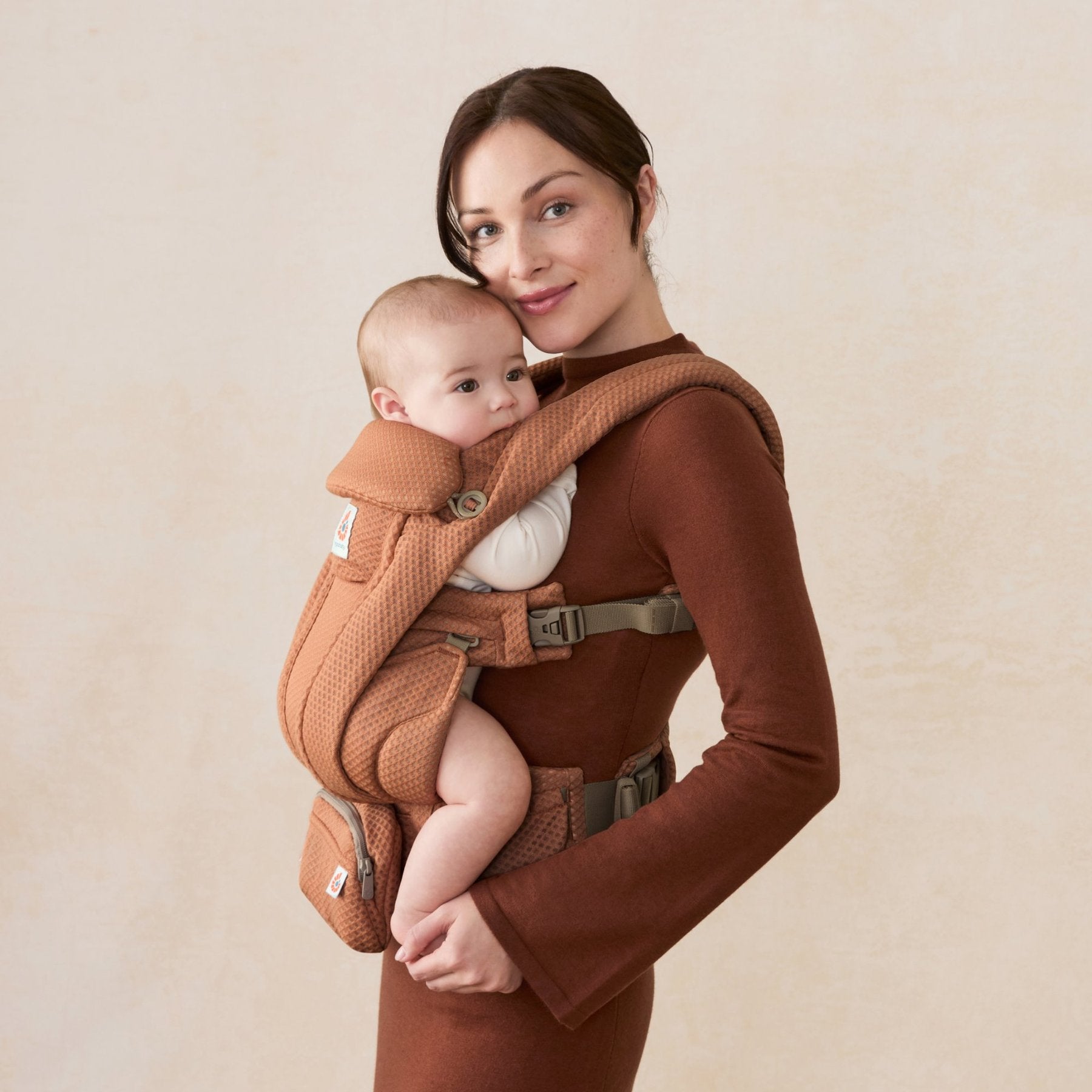 Ergobaby® Carrier Omni Deluxe Mesh Canyon Clay – Evitas