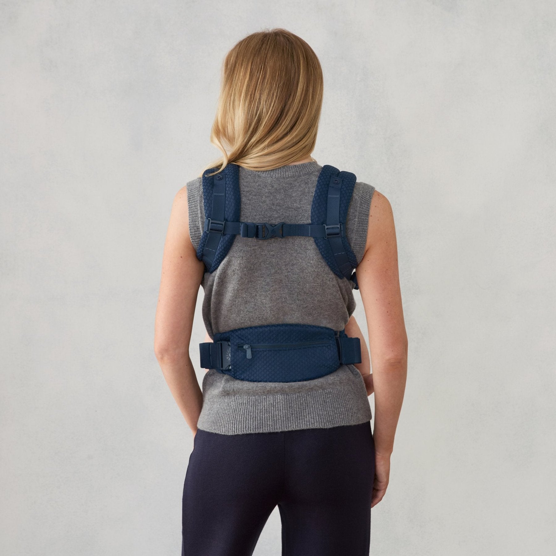 Ergobaby® Omni Deluxe Mesh Midnight Blue Carrier – Evitas