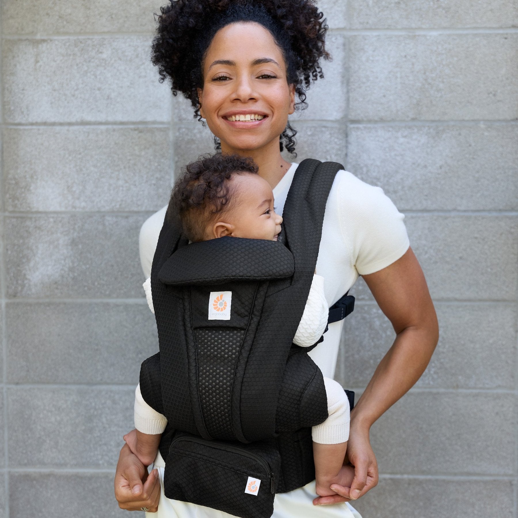 Ergobaby® Nosilka Omni Deluxe Mesh Onyx Black