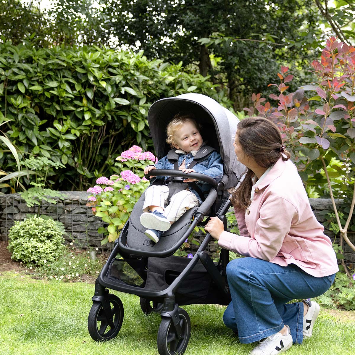 Joie® Stroller Vinca™ + Ramble™ XL Signature Ebony Carrycot – slika 9