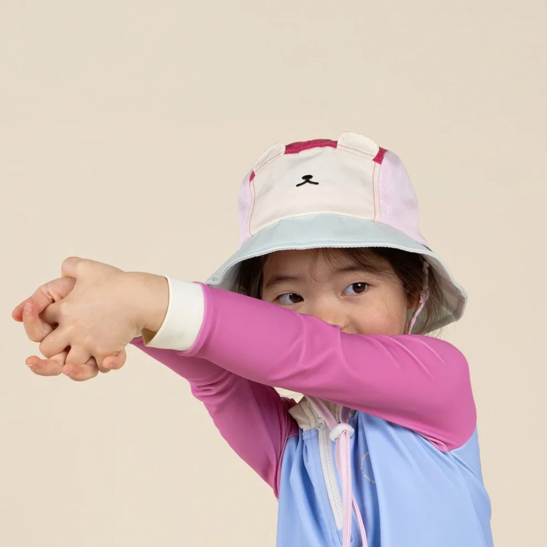 KiETLA® Klobuček Camper Hat Ourson Raspberry Pink Green Ki ET LA