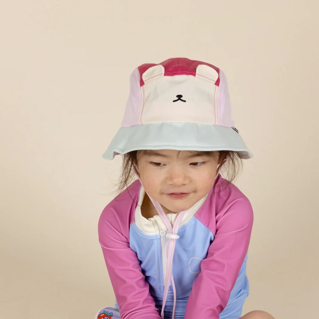 KiETLA® Klobuček Camper Hat Ourson Raspberry Pink Green Ki ET LA