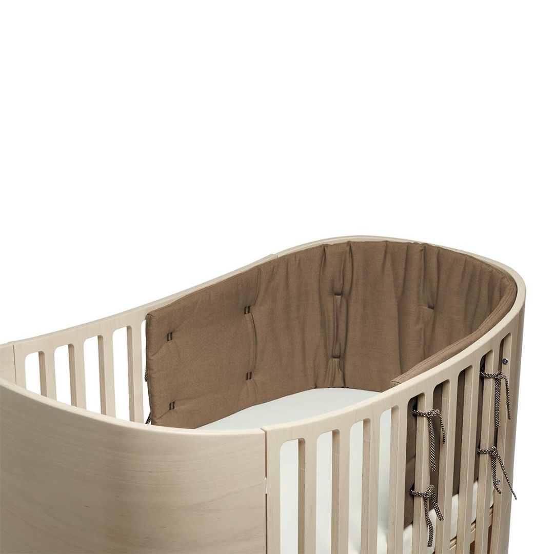 Leander® Obroba za otroško posteljo Classic™ Mocca Leander