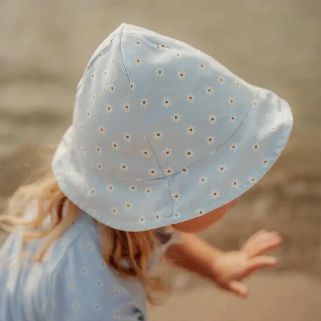 Little Dutch® Obojestranski Klobuček Daisies Blue (6-12M) Little Dutch