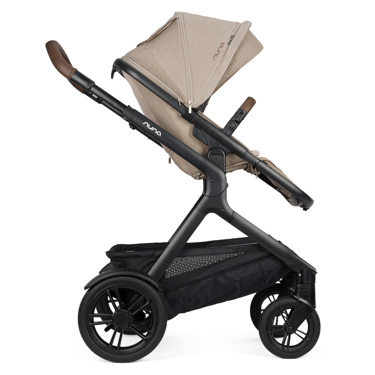 Nuna® Otroški voziček 4v1 Demi™ Next z rolko + Arra™ Flex Cosmopolitan Collection + Isofix baza Next Nuna