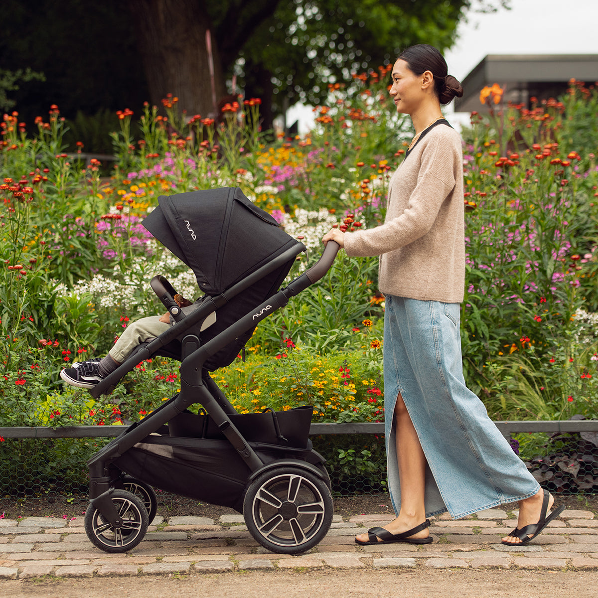 Nuna® Otroški voziček Demi™ Next z rolko Cosmopolitan Collection Nuna