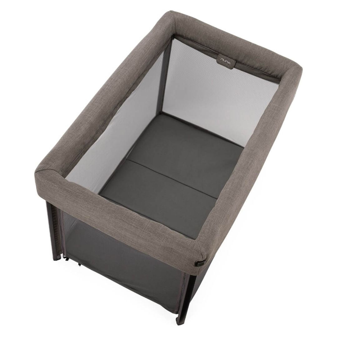 Nuna® Prenosna posteljica Paal™ Granite Nuna