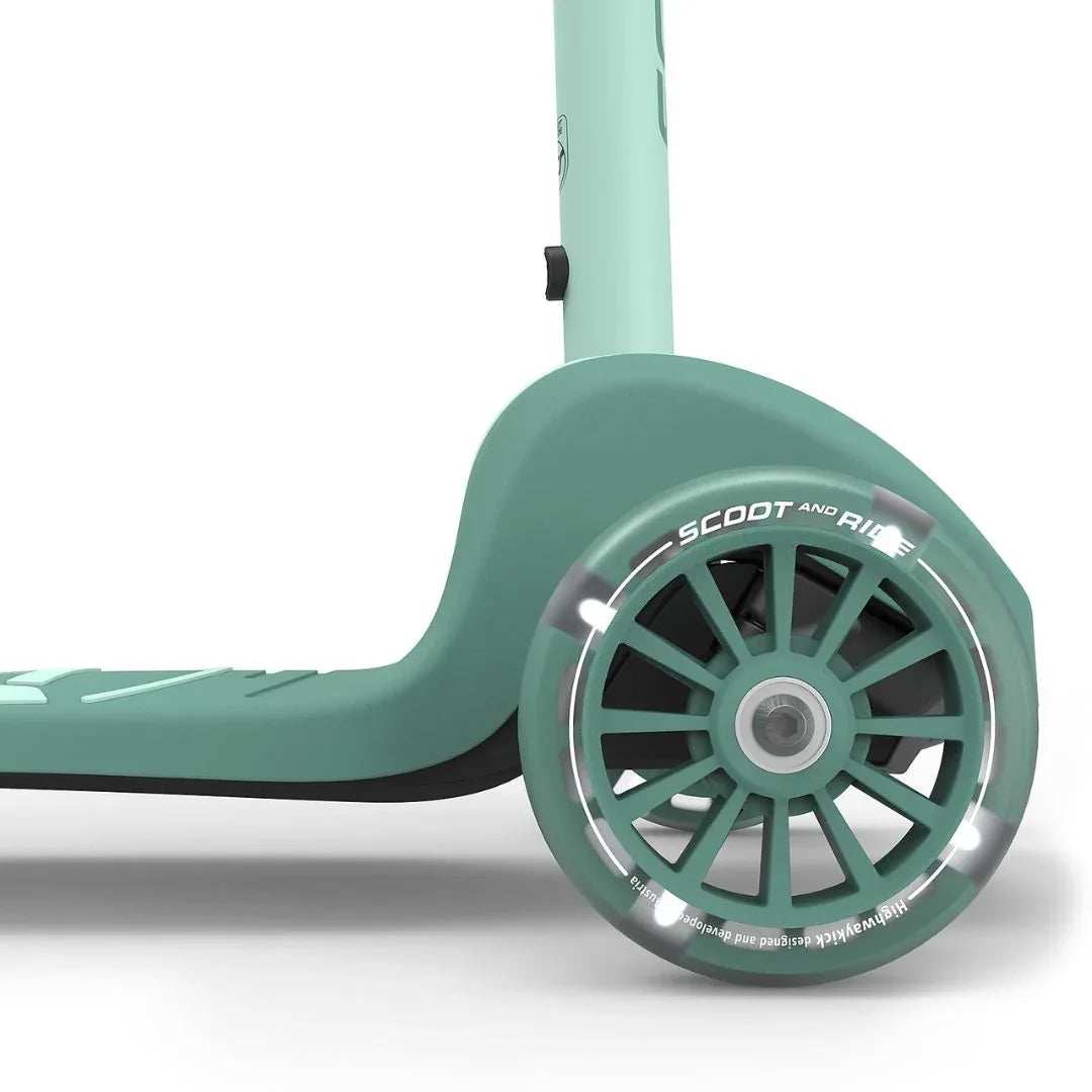 Scoot & Ride® Otroški skiro Highwaykick 3S Forest Scoot & Ride