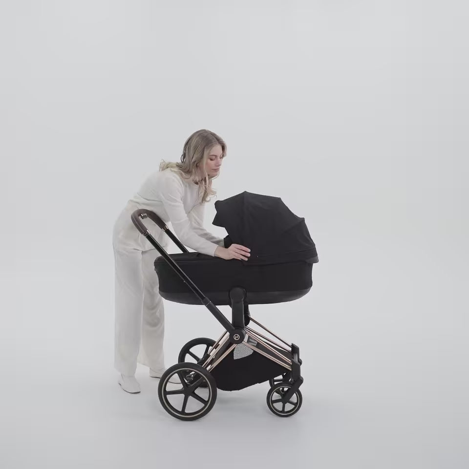 Učitaj video: Cybex Platinum® Dječja kolica sa sklopivom košarom 2u1 Priam™ Comfort Sepia Black | Rosegold